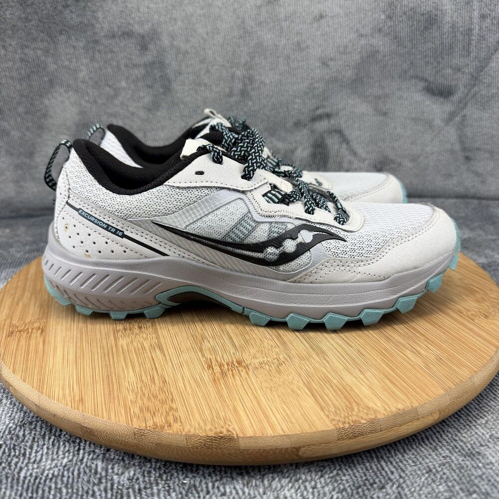 Saucony Excursion TR 16 Shoes Womens Size 7 White Trail Sneakers S10744-23